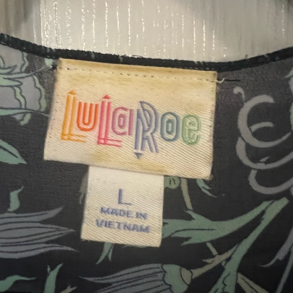 LulaRoe Over piece - Picture 3 of 4